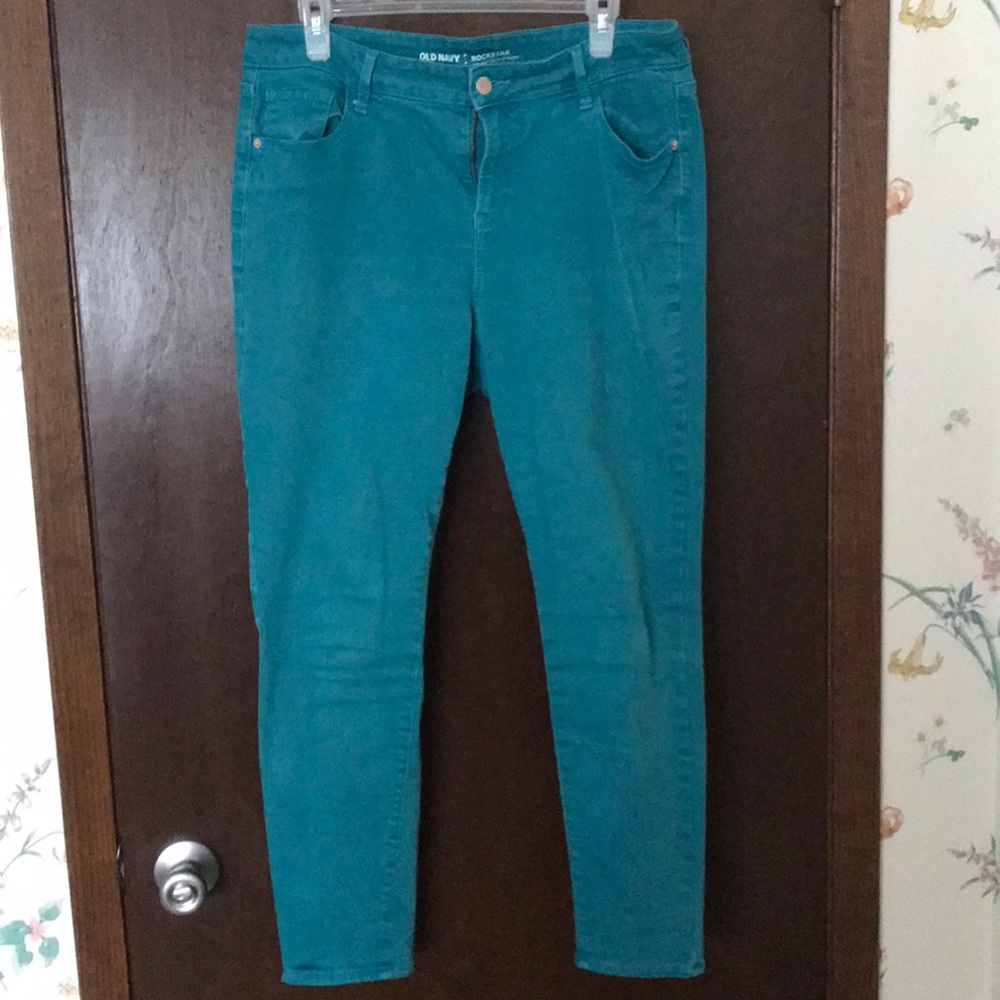 Old Navy Rockstar Mid-rise skinny jeans